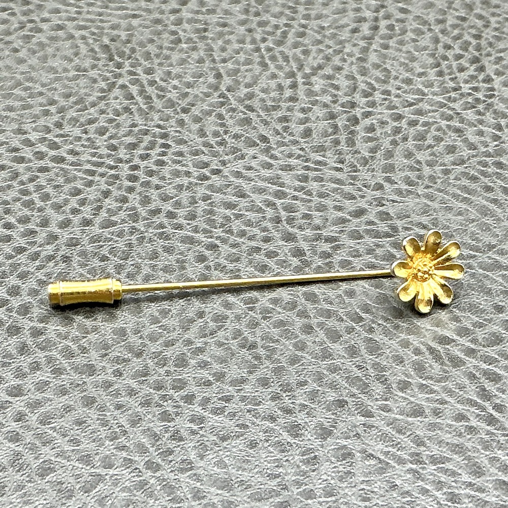 Vintage Stick Pin Gold Tone Flower Daisy Tie Hat Lapel Brooch Costume Jewelry